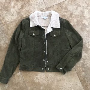 Cropped boyfriend jacket